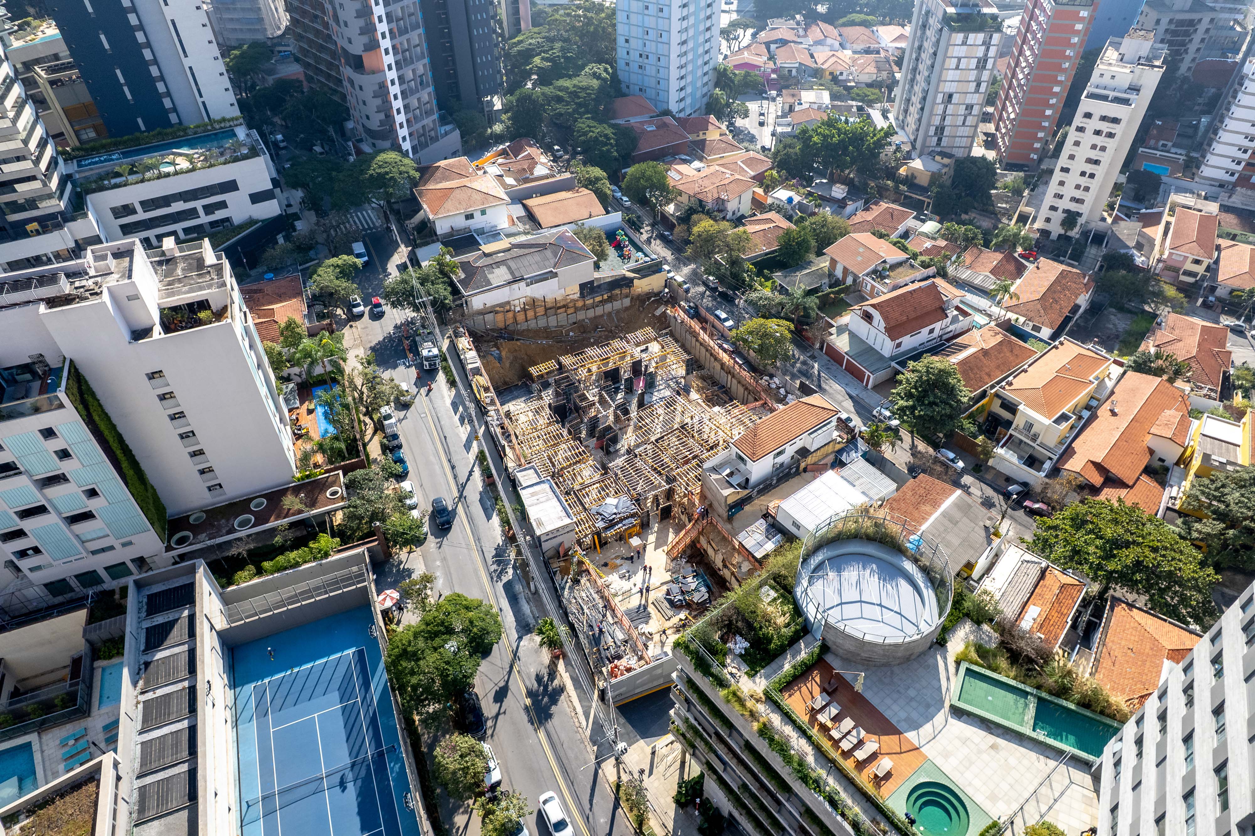 Imagem da obra em andamento